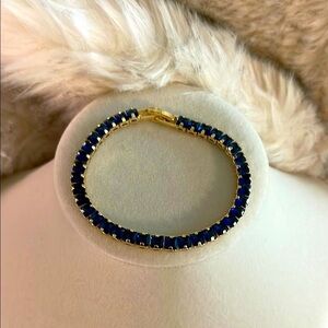 Elegant Blue and Gold Bracelet